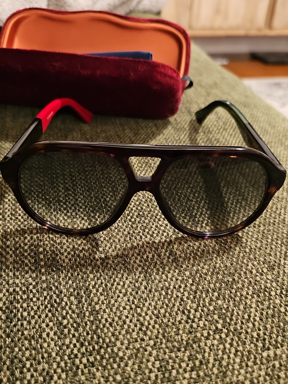 Gucci Aviator Multi Color Unisex Black Sunglasses - Picture 3 of 7